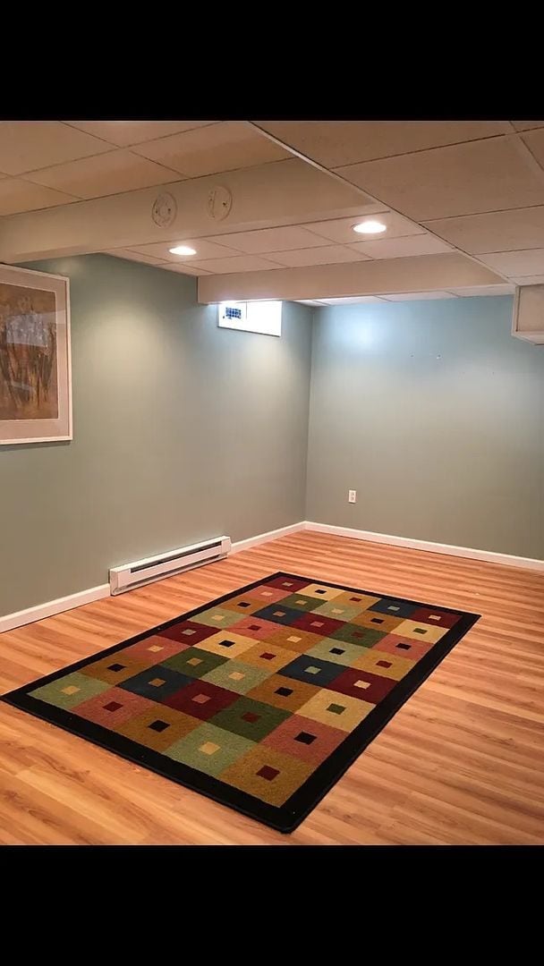 Building Photo - Beautifully Renovated Home in the Shaker School District – Prime Latham Location