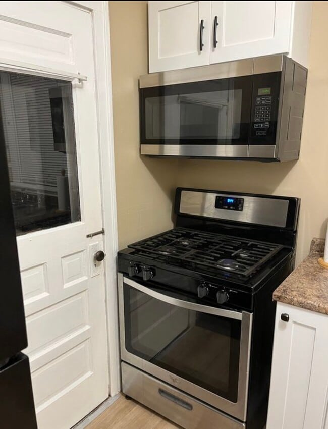 Foto del edificio - 28 E State St