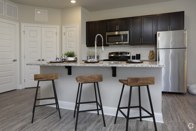 Interior Photo - Silver Oaks Apartments