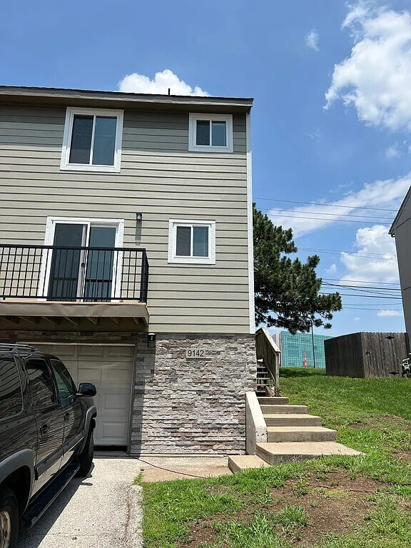 Foto principal - 9148 W 75th Ter