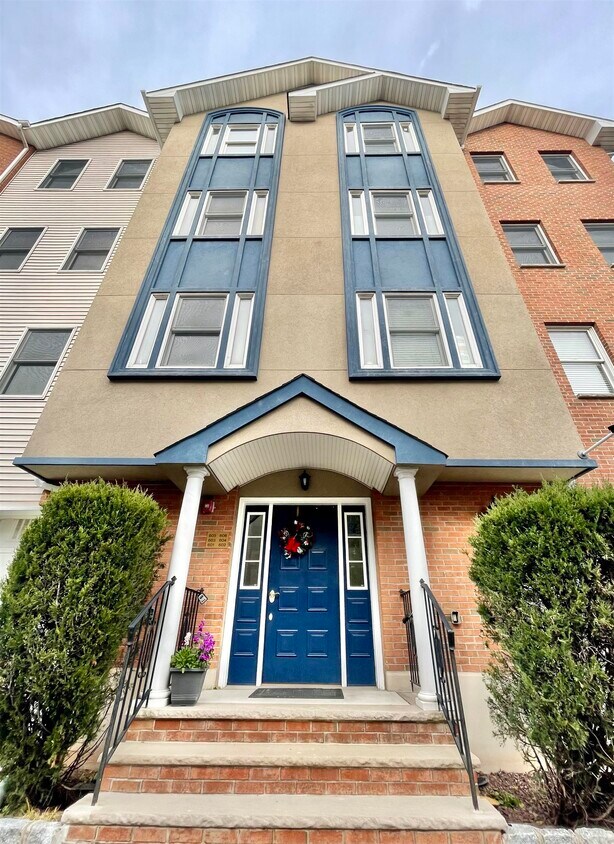 620 38th St Unit 603, Union City, NJ 07087 Condo for Rent in Union