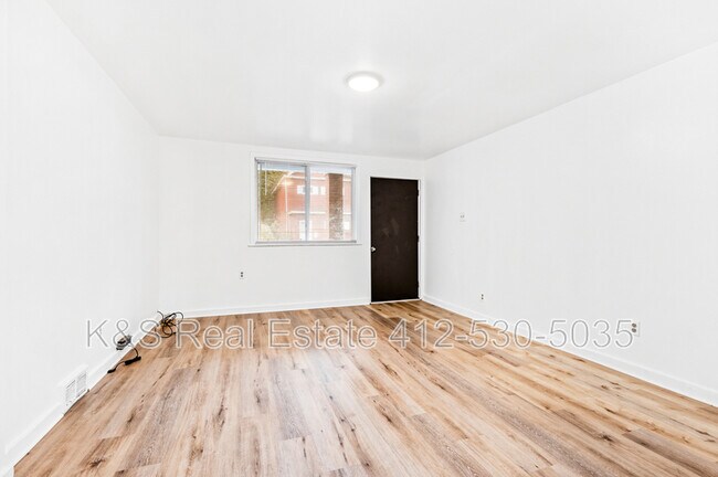 Photo - 30 Woodville Ave Apartment