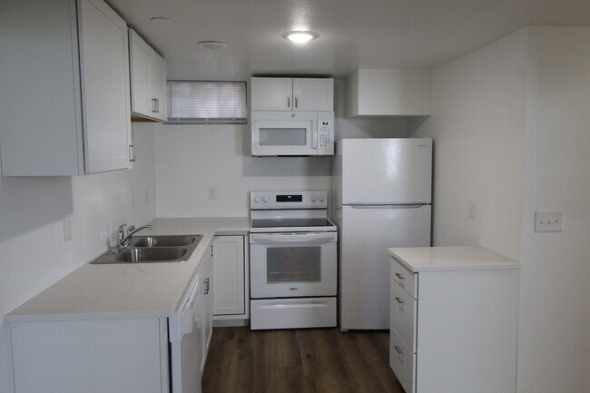 Foto del edificio - 2417 N Normandie St