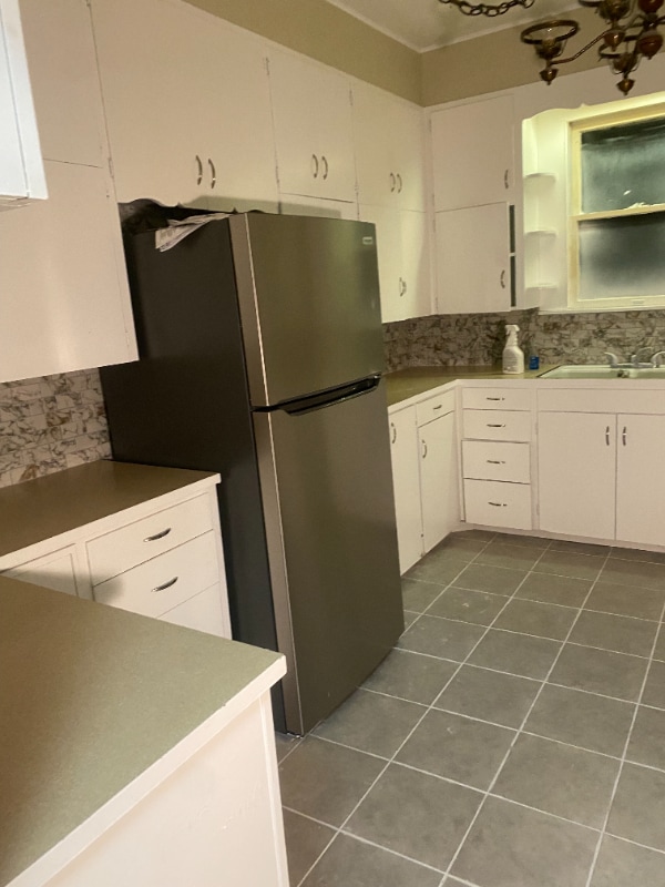 Building Photo - 401 Nelson St