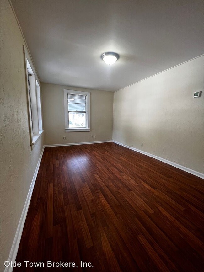 2 br, 1 bath House - 2308 Vine St. - 4