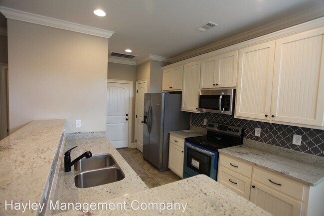 Building Photo - 3 br, 3.5 bath House - 1096 Runningvine Lane
