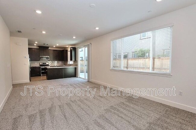 Building Photo - 3513 Birdland Ave