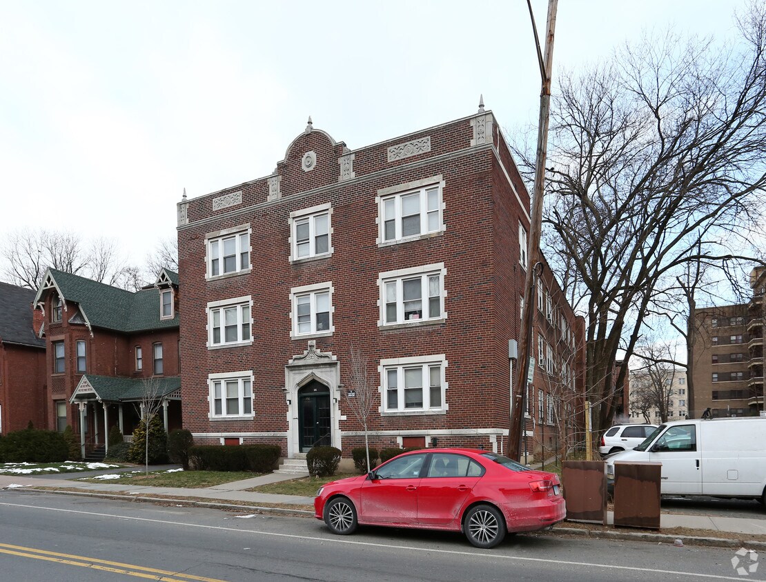352 Laurel St, Hartford, CT 06105 Apartments in Hartford, CT