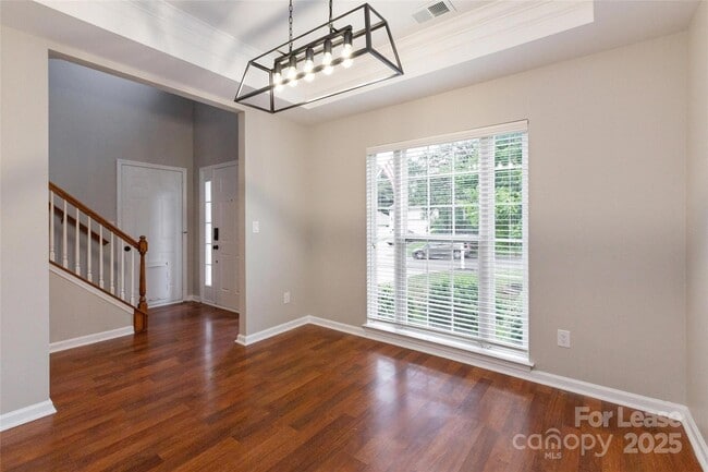 Building Photo - 155 Walmsley Pl