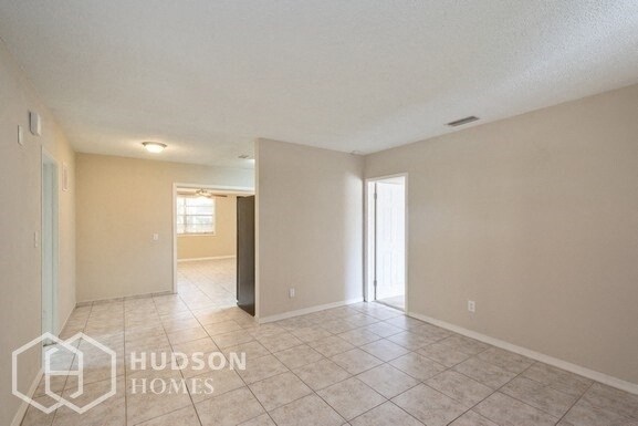 Foto del edificio - NOW  AVAILABLE! - 2509 W Crawford Street, ...