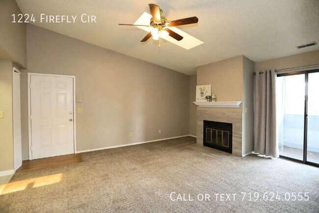Foto del edificio - 1224 Firefly Cir