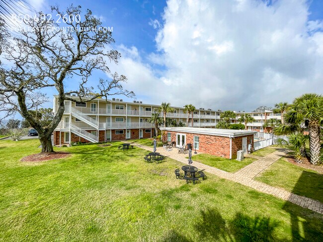 Foto del edificio - 710 Scenic Hwy