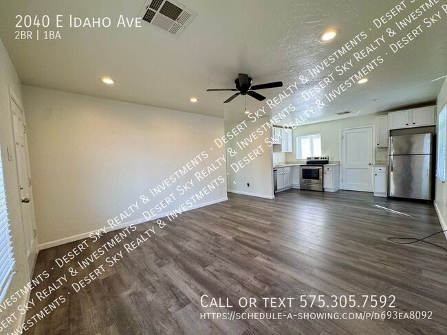 Building Photo - 2040 E Idaho Ave