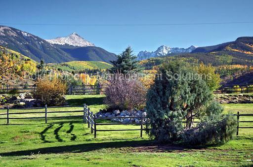 Foto del edificio - 1629 Lake Creek Rd