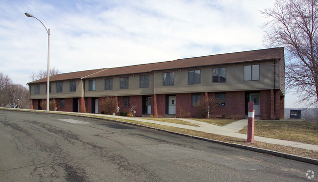 Building Photo - Echo Hill
