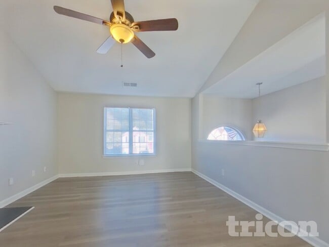 Building Photo - 6010 Deer View Pl