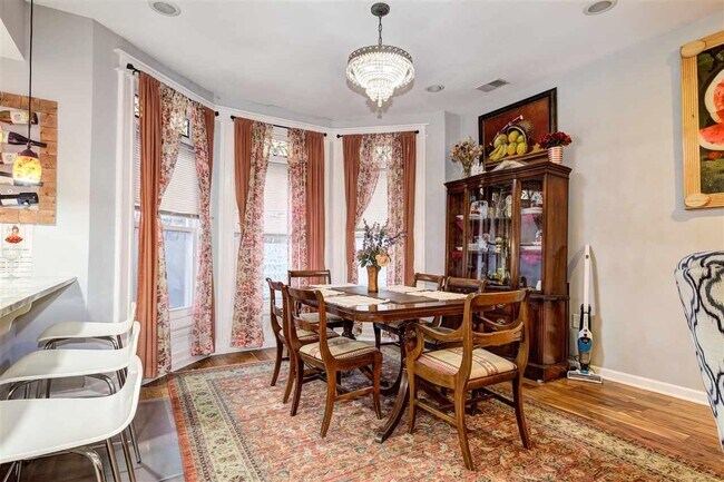 Foto del edificio - 277 Pacific Ave