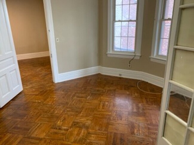 Foto del edificio - 137 N 7th St