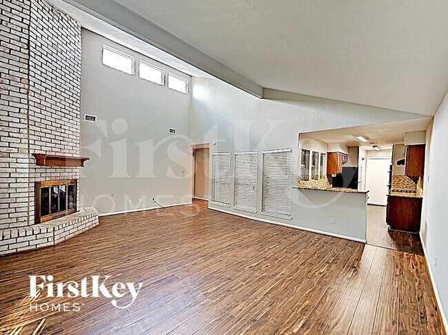 Foto del edificio - 1308 Wilson Dr