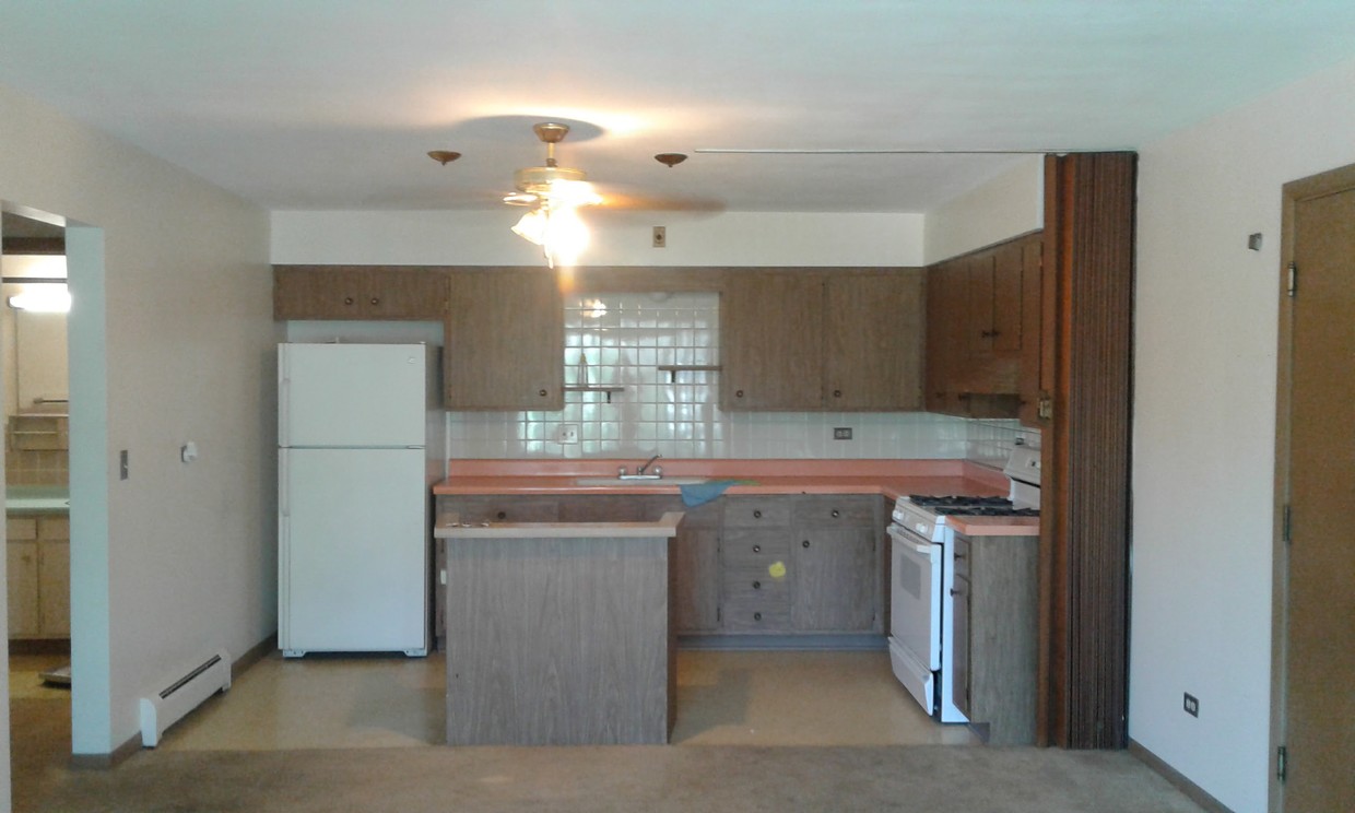 Primary Photo - 600 N County St