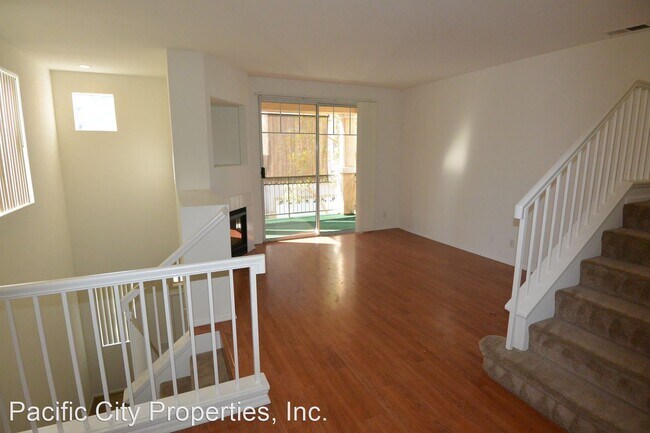 Foto del edificio - 3 br, 3 bath House - 12989 Hermosa Ct.
