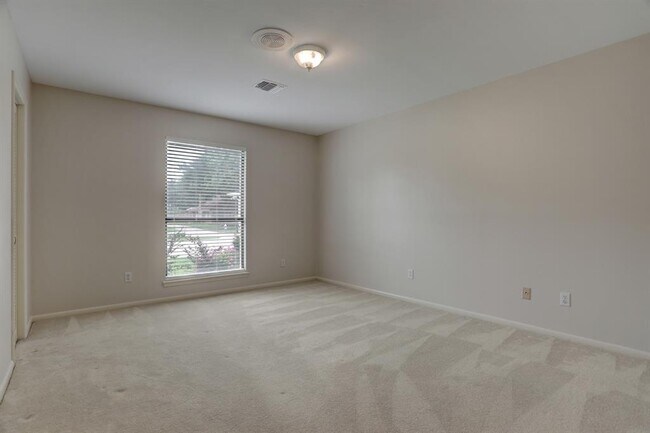 Foto del edificio - 2307 Fairway Cir