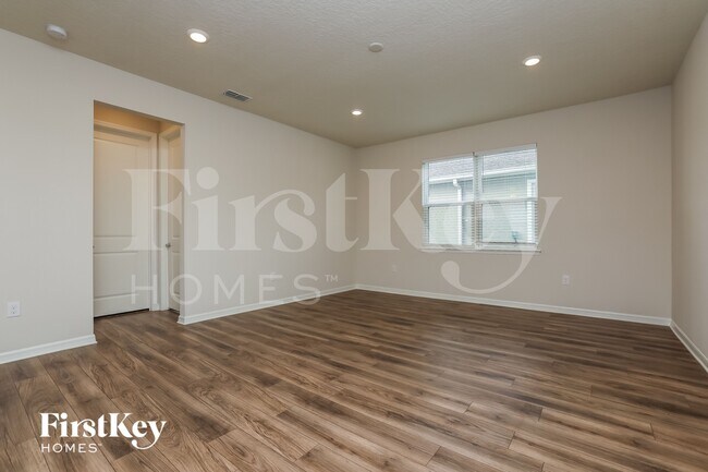 Building Photo - 2648 Bobcat Chase Blvd