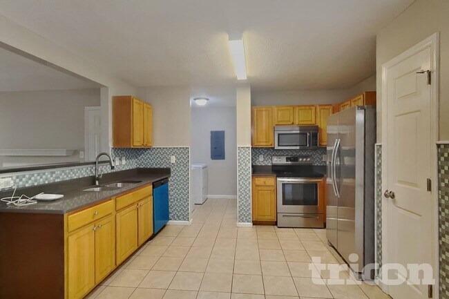 Foto del edificio - 4812 Silverdene St