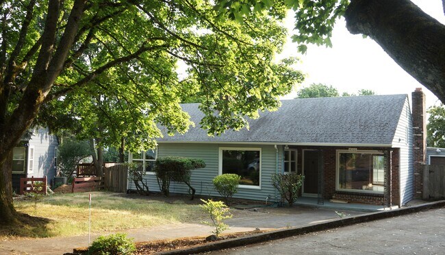 Foto del edificio - 4100 NW Fir St