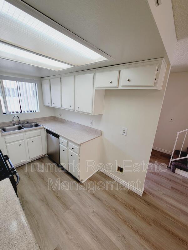 Foto del edificio - 553 E Orange Grove Ave