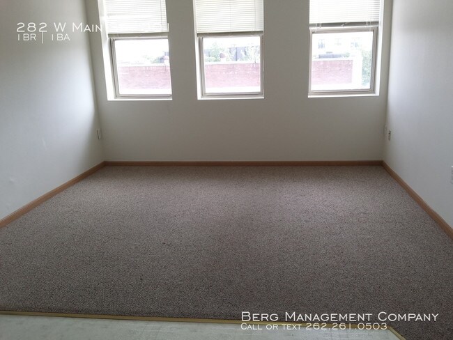 Building Photo - One Bed One Bath