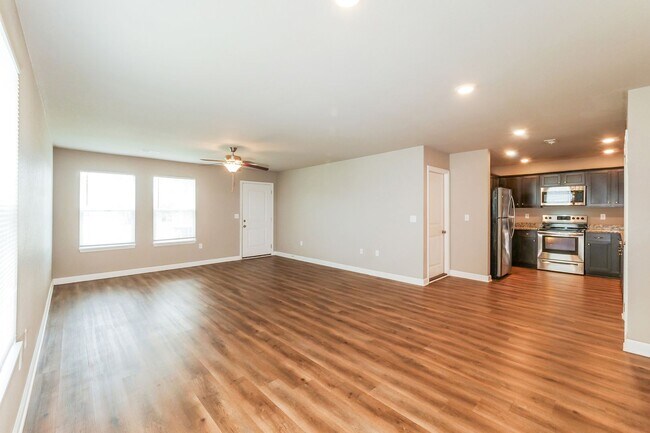 Foto del edificio - 3 BR/2BA | Newly Renovated Single Family Home | 1-Car Garage | Front yard!
