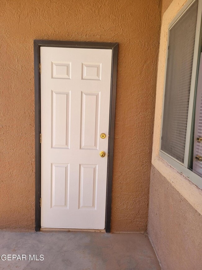 Building Photo - 3408 Blue Earth Ln