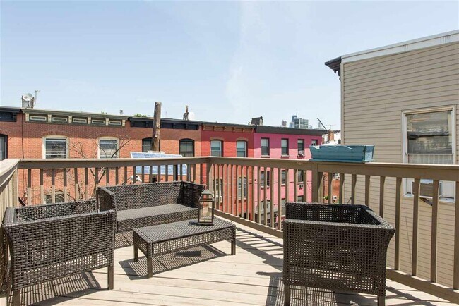 Foto del edificio - 427 Garden St