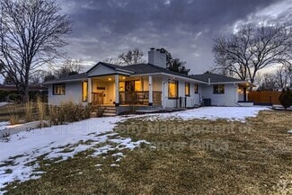 Building Photo - 787 Crescent Ln