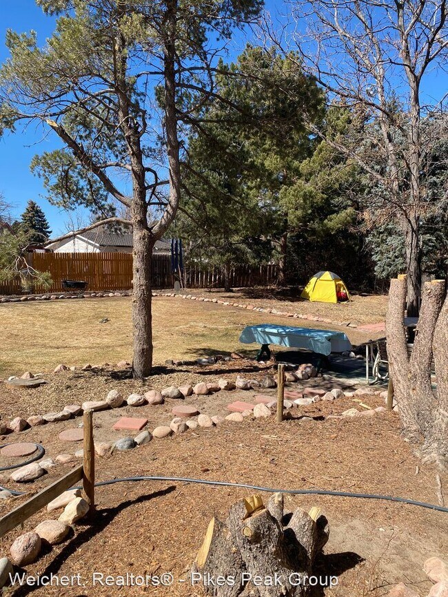Foto del edificio - 5 br, 2 bath House - 4169 Hollow Road