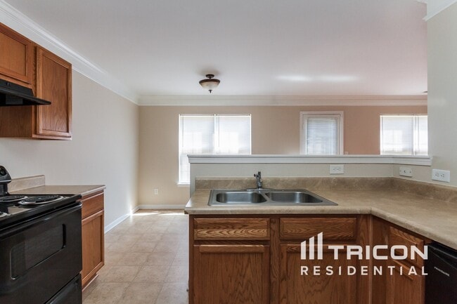 Building Photo - 6724 Commack Dr