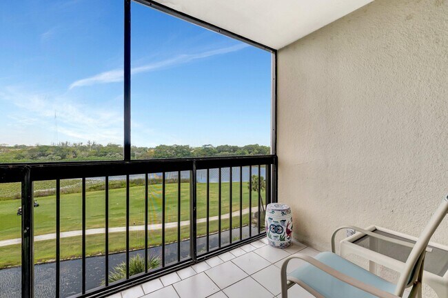 Foto del edificio - 1566 Bridgewood Dr