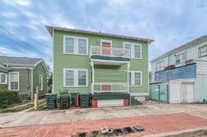 Building Photo - 2225 Bernardo De Galvez Ave