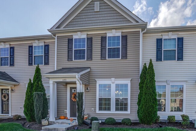 Foto del edificio - Luxury Townhome for rent!