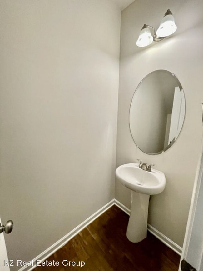 Building Photo - 3 br, 2.5 bath House - 302 Village Creek Way