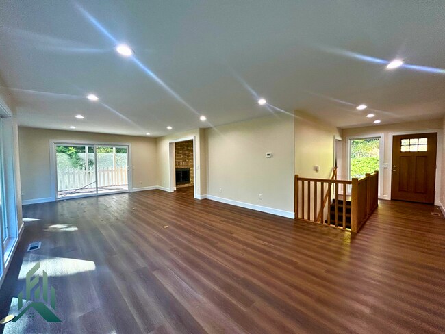 Foto del edificio - Newly remodeled 5 bed/3 bath Philomath home