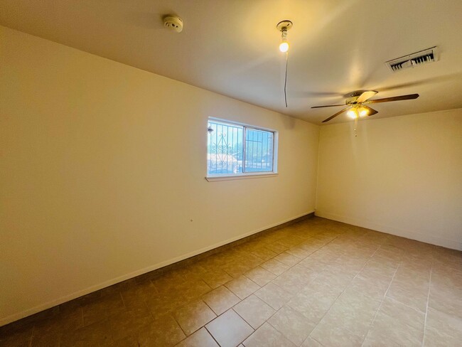 Foto del edificio - Adorable 3 bedroom, 1.75 bath home in East...