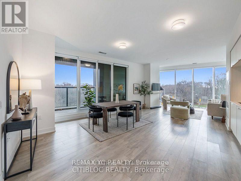 Photo principale - 585-585 Bloor St E