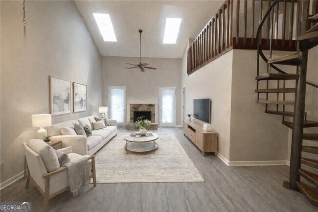 Building Photo - 5053 Gardenia Cir