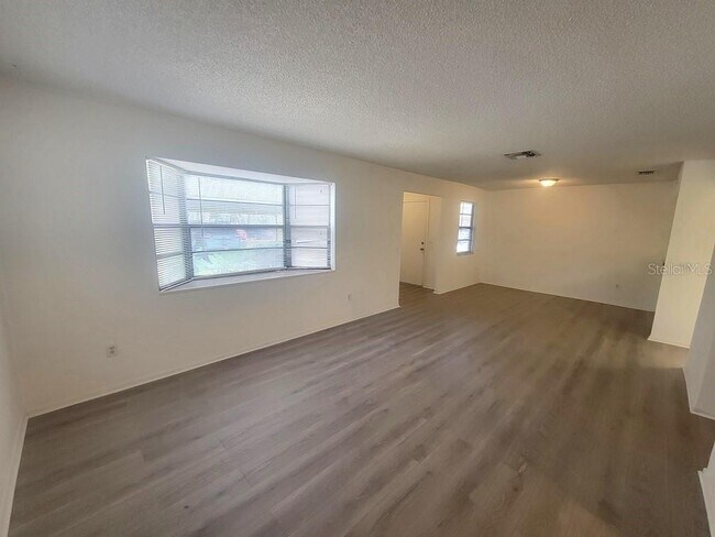 Foto del edificio - 11411 Pike Ct