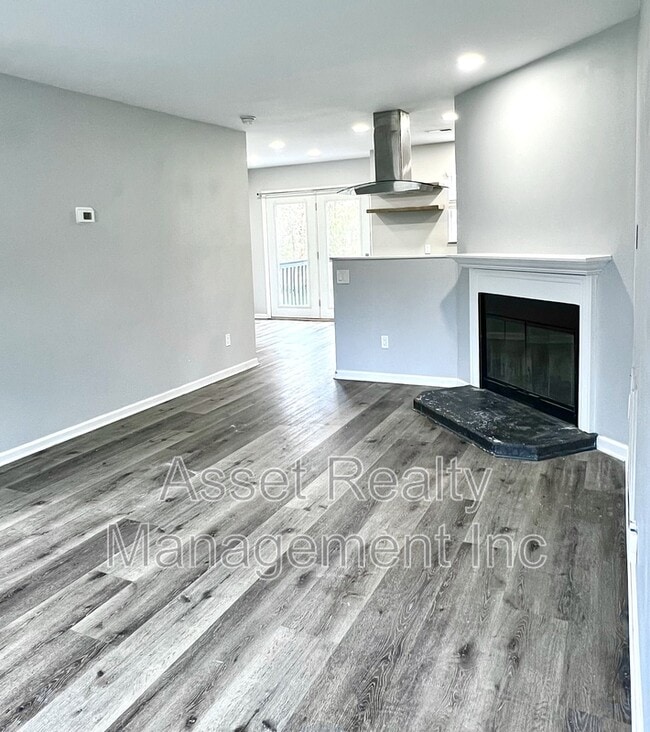 Building Photo - 5900 Wichita Dr