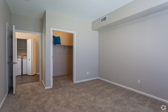 1HAB, 1BA -769 ft² - Links at Legacy Ridge