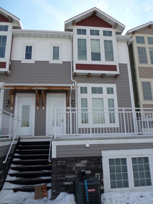 Foto principal - 4005 E Calgary Ave