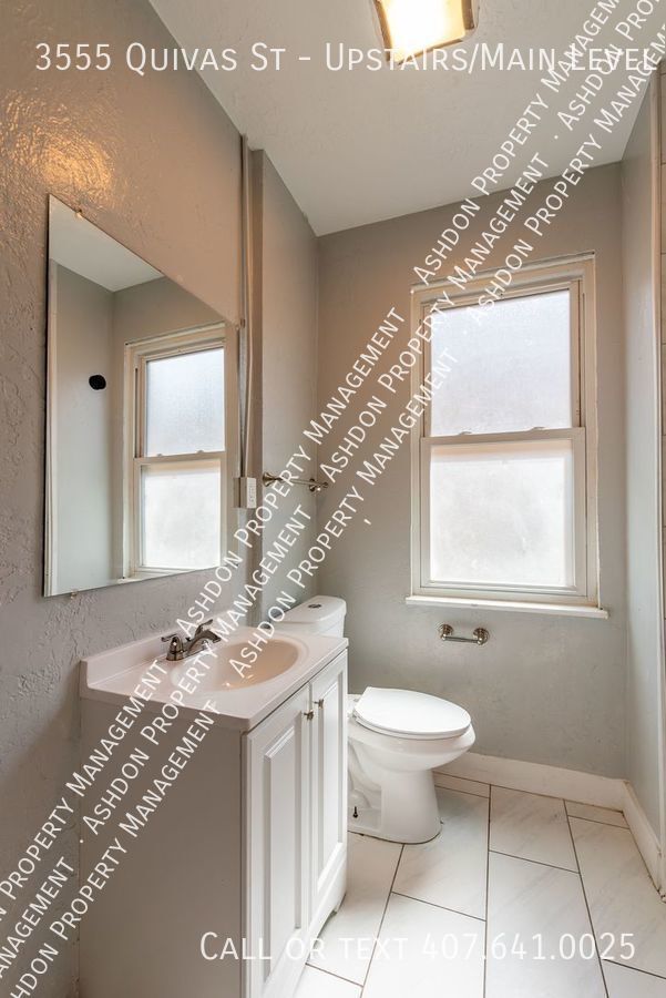 Foto del edificio - 4 Bed 1 Bath Home for Rent in Denver!